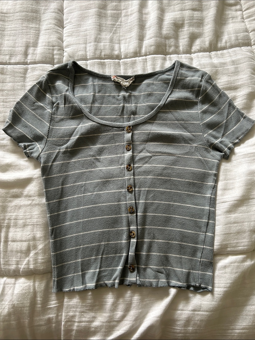 Pink Rose Striped Scoop Neck Button-Front Crop Top size M